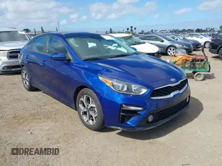 2021 Kia Forte LXS z VIN 3KPF24AD1ME403205, wystawiony jako IAAI lot #42260719 z przebiegiem 41 828 mil mil oraz . Historia ofert i sprzedaży dostępna na DreamBid. Obrazek 1.