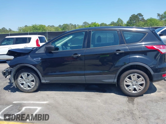 2013 Ford Escape S with VIN 1FMCU0F7XDUD47559, listed as a IAAI auction lot 42027505 with 209,394 mi miles. Bid and sale history available at carsss.com. Image 15.