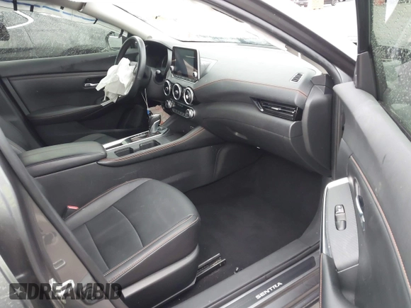 2022 Nissan Sentra SR z VIN 3N1AB8DV6NY230631, wystawiony jako IAAI lot #41974306 z przebiegiem 46 433 mil mil oraz . Historia ofert i sprzedaży dostępna na DreamBid. Obrazek 5.