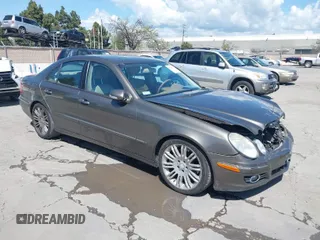2008 Mercedes-Benz E-Class Luxury 3.5L with VIN WDBUF56X98B302578, listed as a IAAI auction lot 41959359 with 151,321 mi miles. Bid and sale history available at carsss.com. Image 1.