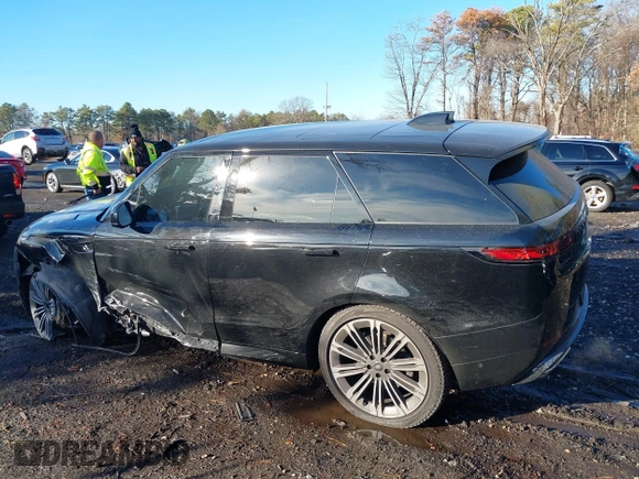 2024 Land Rover Range Rover Sport Dynamic SE z VIN SAL1L9FU9RA158329, wystawiony jako IAAI lot #41096347 z przebiegiem 18 770 mil mil oraz . Historia ofert i sprzedaży dostępna na DreamBid. Obrazek 14.