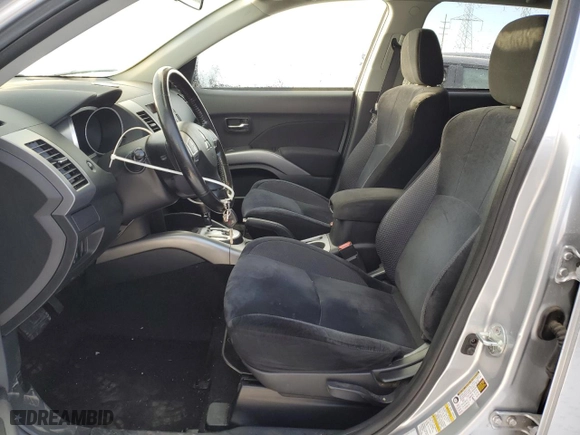 2011 Mitsubishi Outlander ES with VIN JA4AS2AW7BU028851, listed as a Copart auction lot 85541964 with 116,956 mi miles and Salvage Title. Bid and sale history available at carsss.com. Image 7.