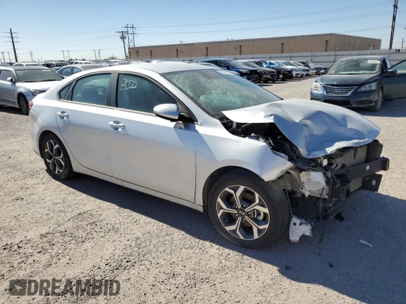 2019 Kia Forte LXS with VIN 3KPF24AD5KE137054, listed as a Copart auction lot 37811563 with 34,414 mi miles and Non Repairable. Bid and sale history available at carsss.com. Image 4.