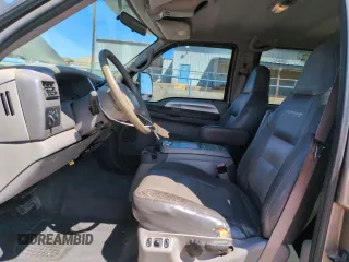 2001 Ford F-250 XL with VIN 1FTNW21F61EB84674, listed as a Copart auction lot 53078865 with 232,358 mi miles and Salvage title. Bid and sale history available at DreamBid. Image 7.