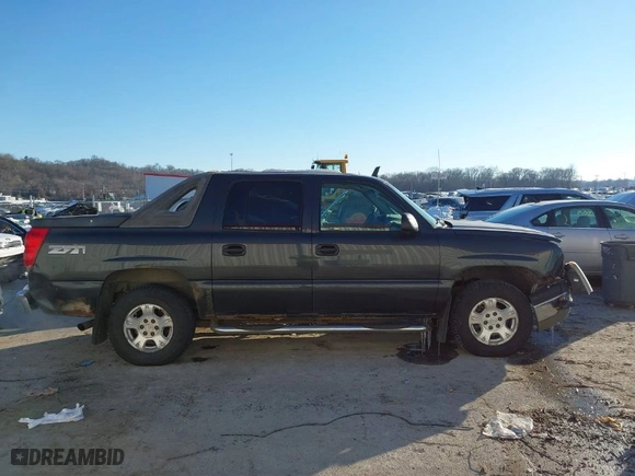 2005 Chevrolet Avalanche Z71 with VIN 3GNEK12ZX5G149494, listed as a IAAI auction lot 41316679 with 183,003 mi miles. Bid and sale history available at carsss.com. Image 14.