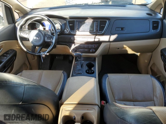 2017 Kia Sedona LX with VIN KNDMB5C19H6325946, listed as a Copart auction lot 82248594 with 139,172 mi miles and Salvage Title. Bid and sale history available at carsss.com. Image 8.