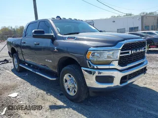 2022 Ram 2500 Tradesman with VIN 3C6UR5CL2NG252546, listed as a IAAI auction lot 41892519 with 26,830 mi miles. Bid and sale history available at carsss.com. Image 1.