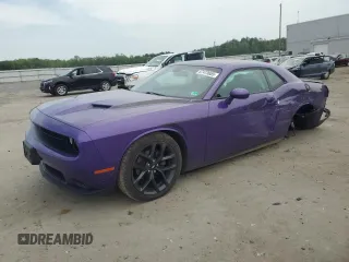 2019 Dodge Challenger SXT z VIN 2C3CDZAGXKH716960, wystawiony jako Copart lot #57473655 z przebiegiem 64 293 mil mil oraz Szkoda całkowita • Salvage title. Historia ofert i sprzedaży dostępna na DreamBid. Obrazek 1.