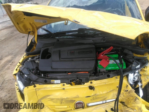 2013 FIAT 500 Sport с VIN 3C3CFFBR1DT753835, выставлен на аукционе IAAI как лот 42763189 с пробегом 48 838 миль миль и . История ставок и продаж доступна на DreamBid. Изображение 10.