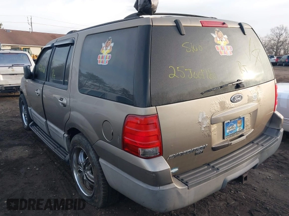 2003 Ford Expedition XLT Value with VIN 1FMPU16W83LA58988, listed as a IAAI auction lot 41627386 with 999,999 mi miles. Bid and sale history available at carsss.com. Image 3.
