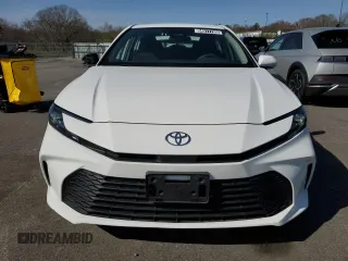 2025 Toyota Camry LE with VIN 4T1DAACKXSU526046, listed as a Copart auction lot 54517705 with 20,721 mi miles and Clean Title. Bid and sale history available at DreamBid. Image 5.