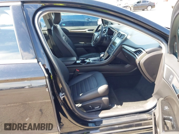 2016 Ford Fusion SE Hybrid with VIN 3FA6P0LU9GR405102, listed as a IAAI auction lot 42358807 with 91,130 mi miles and . Bid and sale history available at DreamBid. Image 5.