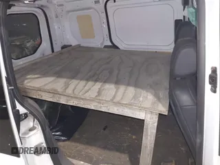 2019 Ford Transit Connect XL z VIN NM0LS6E25K1425678, wystawiony jako IAAI lot #41287172 z przebiegiem 99 130 mil mil oraz . Historia ofert i sprzedaży dostępna na DreamBid. Obrazek 8.