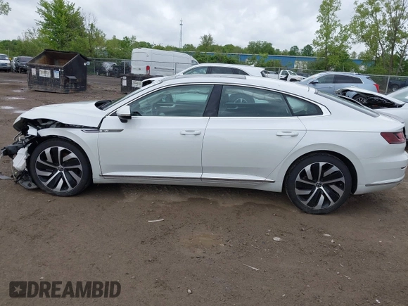 2021 Volkswagen Arteon SEL R-Line z VIN WVWSR7AN6ME007156, wystawiony jako IAAI lot #42254735 z przebiegiem 32 004 mil mil oraz . Historia ofert i sprzedaży dostępna na DreamBid. Obrazek 15.