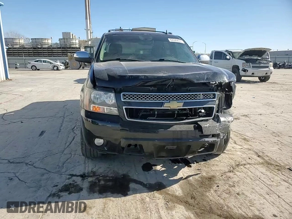2013 Chevrolet Avalanche LT with VIN 3GNMCFE02DG353160, listed as a Copart auction lot 42249635 with 149,482 mi miles and Salvage Title. Bid and sale history available at DreamBid. Image 10.