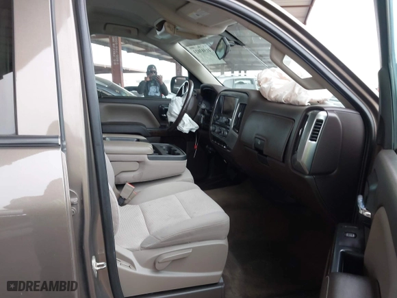 2014 Chevrolet Silverado 1500 LT with VIN 3GCUKREH6EG381743, listed as a IAAI auction lot 41583823 with 141,671 mi miles. Bid and sale history available at carsss.com. Image 5.