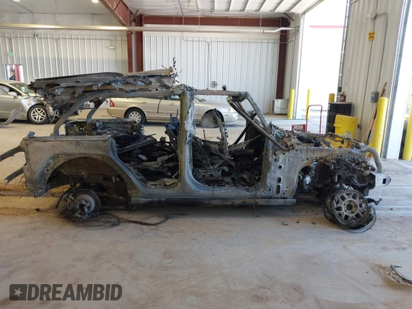2021 Jeep Wrangler Unlimited Rubicon with VIN 1C4HJXFN7MW619113, listed as a IAAI auction lot 41879742 with Not provided miles and . Bid and sale history available at DreamBid. Image 12.