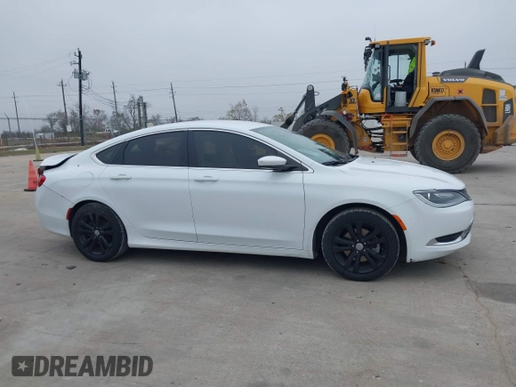 2016 Chrysler 200 Limited with VIN 1C3CCCAB8GN181503, listed as a IAAI auction lot 41155834 with 78,547 mi miles. Bid and sale history available at carsss.com. Image 13.
