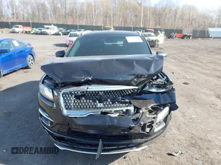 2019 Lincoln MKC Reserve with VIN 5LMCJ3D96KUL46773, listed as a IAAI auction lot 42064234 with 70,176 mi miles and . Bid and sale history available at DreamBid. Image 12.