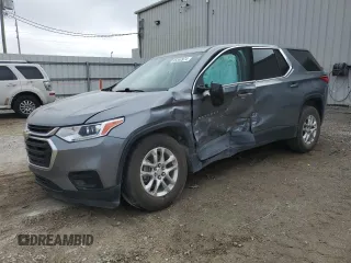 2020 Chevrolet Traverse LS z VIN 1GNERFKW2LJ186730, wystawiony jako Copart lot #43090675 z przebiegiem Nie podano mil oraz Szkoda całkowita • Salvage title. Historia ofert i sprzedaży dostępna na DreamBid. Obrazek 1.