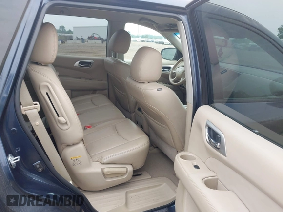 2014 Nissan Pathfinder SV with VIN 5N1AR2MM6EC684928, listed as a IAAI auction lot 42502135 with 46,029 mi miles and . Bid and sale history available at DreamBid. Image 8.