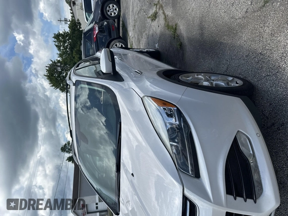 2013 Ford Escape Titanium with VIN 1FMCU9J95DUB21698, listed as a IAAI auction lot 42694998 with 170,593 mi miles and . Bid and sale history available at DreamBid. Image 2.
