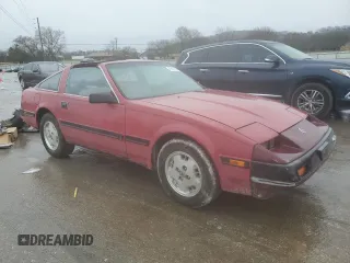 1985 Nissan 300ZX z VIN JN1HZ14S2FX092175, wystawiony jako Copart lot #45348155 z przebiegiem 162 305 mil mil oraz Czysty tytuł • Clean title. Historia ofert i sprzedaży dostępna na DreamBid. Obrazek 4.