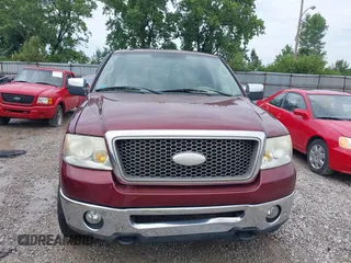 2006 Ford F-150 XLT z VIN 1FTPX14566FA55886, wystawiony jako IAAI lot #42636382 z przebiegiem 197 702 mil mil oraz . Historia ofert i sprzedaży dostępna na DreamBid. Obrazek 12.