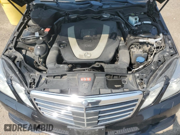 2011 Mercedes-Benz E 350 Luxury with VIN WDDHF8HB6BA385055, listed as a Copart auction lot 59563535 with 301,092 mi miles and Salvage title. Bid and sale history available at DreamBid. Image 11.
