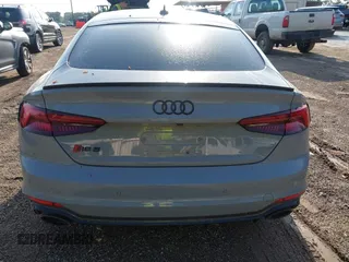 2019 Audi RS 5 Sportback z VIN WUABWCF56KA900302, wystawiony jako IAAI lot #41905518 z przebiegiem 58 932 mil mil oraz . Historia ofert i sprzedaży dostępna na DreamBid. Obrazek 16.