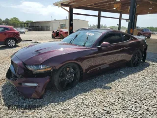 2018 Ford Mustang GT z VIN 1FA6P8CF8J5138416, wystawiony jako Copart lot #53566605 z przebiegiem 51 787 mil mil oraz Szkody całkowita. Historia ofert i sprzedaży dostępna na DreamBid. Obrazek 1.