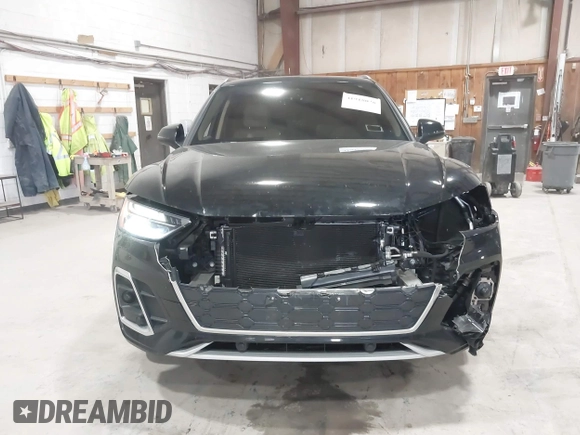2024 Audi Q5 S line Premium with VIN WA1GAAFY8R2022421, listed as a IAAI auction lot 41918026 with 22,333 mi miles and . Bid and sale history available at DreamBid. Image 6.