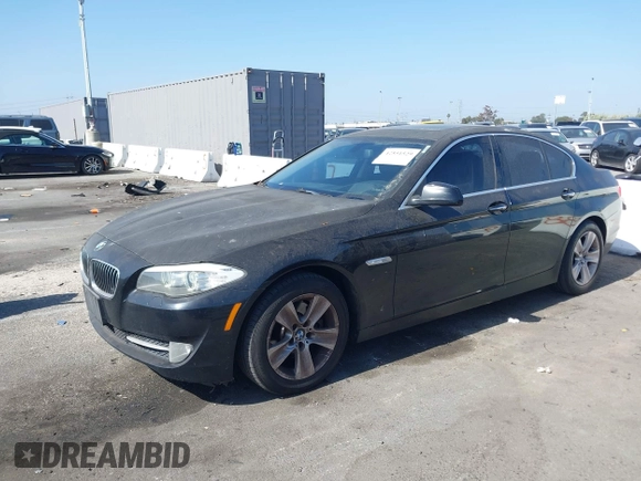2013 BMW 5 Series 528i xDrive with VIN WBAXH5C50DDW14232, listed as a IAAI auction lot 42551529 with 101,342 mi miles and . Bid and sale history available at DreamBid. Image 2.