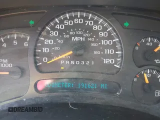2006 Chevrolet Suburban LS z VIN 3GNEC16ZX6G101096, wystawiony jako IAAI lot #42652223 z przebiegiem 191 621 mil mil oraz . Historia ofert i sprzedaży dostępna na DreamBid. Obrazek 7.