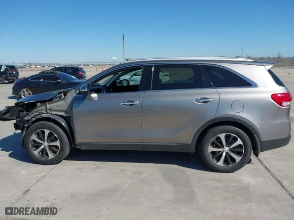 2016 Kia Sorento EX with VIN 5XYPH4A10GG186150, listed as a IAAI auction lot 41758097 with 37,140 mi miles. Bid and sale history available at carsss.com. Image 14.