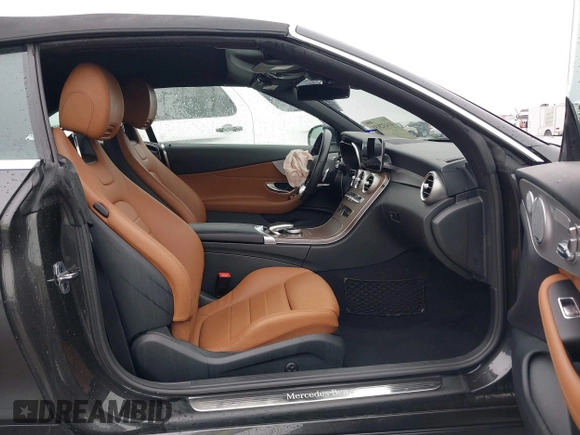 2019 Mercedes-Benz C 300 with VIN WDDWK8DB5KF919156, listed as a IAAI auction lot 41432031 with 39,771 mi miles and . Bid and sale history available at carsss.com. Image 5.