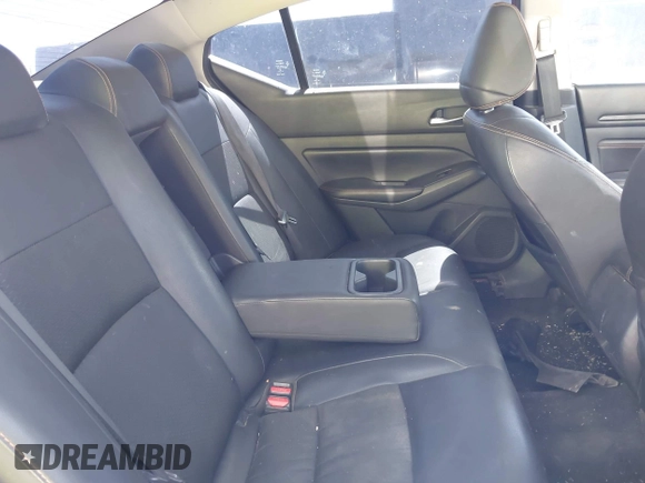 2020 Nissan Altima SR z VIN 1N4BL4CV8LC138070, wystawiony jako IAAI lot #42109576 z przebiegiem Nie podano mil oraz . Historia ofert i sprzedaży dostępna na DreamBid. Obrazek 8.