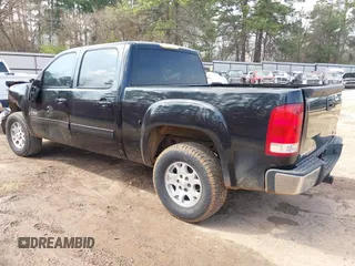 2008 GMC Sierra 1500 SLE1 z VIN 3GTEC13J48G285400, wystawiony jako IAAI lot #41777698 z przebiegiem 219 618 mil mil oraz . Historia ofert i sprzedaży dostępna na DreamBid. Obrazek 3.