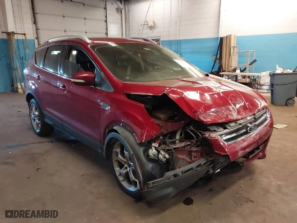 2014 Ford Escape Titanium with VIN 1FMCU9JX5EUC14849, listed as a IAAI auction lot 41635523 with 141,591 mi miles. Bid and sale history available at carsss.com. Image 1.