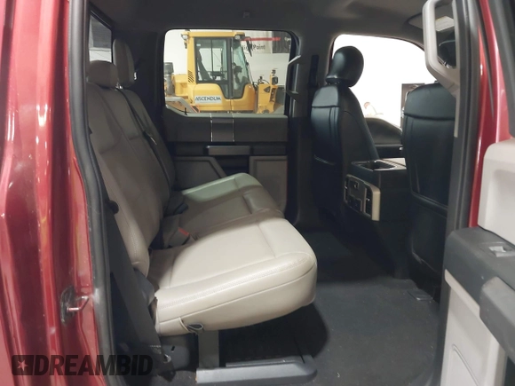 2019 Ford F-250 XL z VIN 1FT7W2BT4KEE02027, wystawiony jako IAAI lot #42189635 z przebiegiem 26 276 mil mil oraz . Historia ofert i sprzedaży dostępna na DreamBid. Obrazek 8.