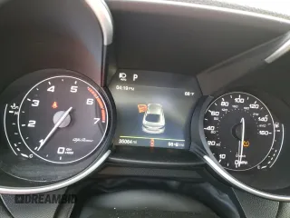 2018 Alfa Romeo Giulia with VIN ZARFAEBNXJ7576920, listed as a Copart auction lot 49524873 with 35,064 mi miles. Bid and sale history available at carsss.com. Image 9.