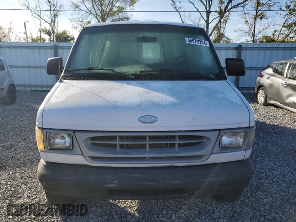 2000 Ford Econoline Passenger XL with VIN 1FBSS31L7YHA51624, listed as a Copart auction lot 86579204 with 55,936 mi miles and Salvage Title. Bid and sale history available at DreamBid. Image 5.