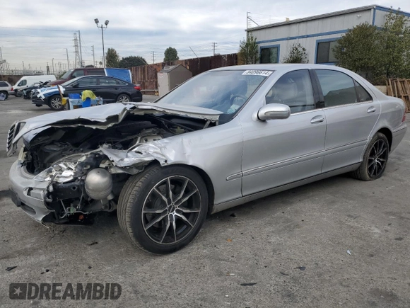 2002 Mercedes-Benz S-Class 4.3L with VIN WDBNG70J62A257551, listed as a Copart auction lot 84096614 with 113,860 mi miles and Salvage Title. Bid and sale history available at carsss.com. Image 1.