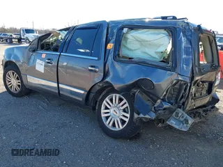 2012 Lincoln Navigator z VIN 5LMJJ2J50CEL05330, wystawiony jako IAAI lot #41243003 z przebiegiem Nie podano mil oraz . Historia ofert i sprzedaży dostępna na DreamBid. Obrazek 3.