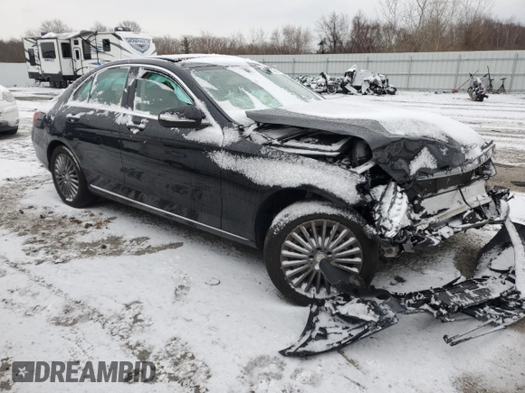 2015 Mercedes-Benz C 300 Luxury with VIN 55SWF4KB1FU025609, listed as a Copart auction lot 86114844 with 81,580 mi miles and Clean Title. Bid and sale history available at carsss.com. Image 4.