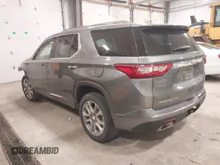 2020 Chevrolet Traverse Premier with VIN 1GNEVKKW5LJ178996, listed as a IAAI auction lot 41335188 with 82,397 mi miles. Bid and sale history available at carsss.com. Image 3.