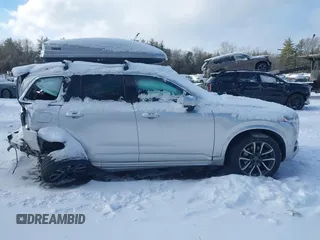 2016 Volvo XC90 T6 Momentum with VIN YV4A22PK0G1077616, listed as a IAAI auction lot 41593610 with 117,782 mi miles. Bid and sale history available at carsss.com. Image 13.