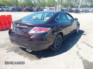 2011 Mazda Mazda6 i Sport with VIN 1YVHZ8BH0B5M04586, listed as a IAAI auction lot 42049308 with 136,802 mi miles. Bid and sale history available at carsss.com. Image 4.