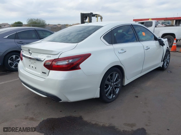 2018 Nissan Altima 2.5 SL with VIN 1N4AL3AP2JC294435, listed as a IAAI auction lot 41555669 with 101,962 mi miles. Bid and sale history available at carsss.com. Image 4.