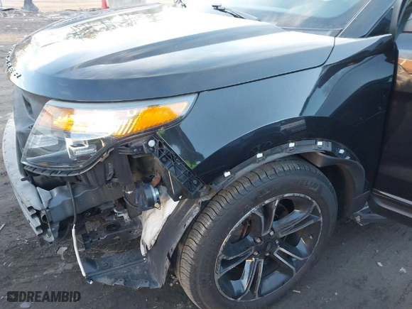 2015 Ford Explorer Sport with VIN 1FM5K8GT5FGC44009, listed as a IAAI auction lot 41434177 with 102,918 mi miles. Bid and sale history available at carsss.com. Image 17.
